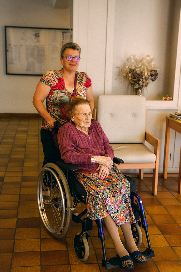 fauteuil résidente ehpad martigne