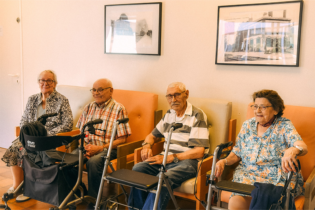groupe residents ehpad martigne