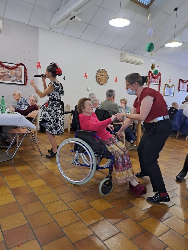 12 11 Déjeuner de Noel (132)