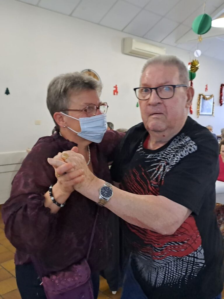 12 11 Déjeuner de Noel (90)